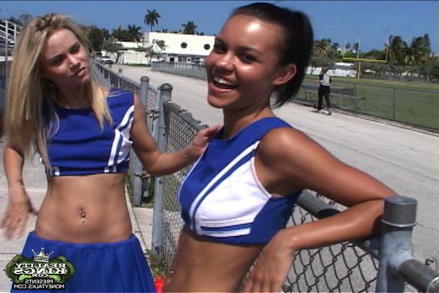 Cheerleaders » Порно фильмы онлайн 18+ на Кинокордон