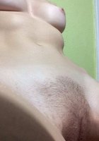 Сборник голых вагин девушек из соцсетей 5 фотография